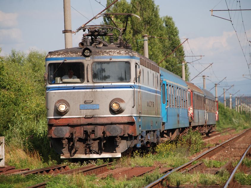 On Rusty Tracks. Why Romania’s Railway Network Is Approaching Collapse While the EU Offers Billions of Euros for Its Modernization